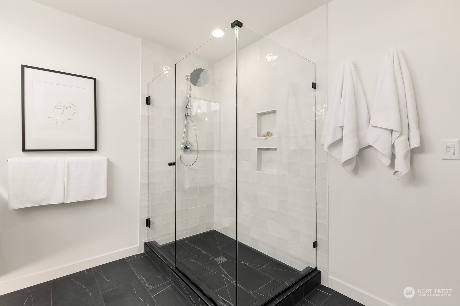 2624 Eastlake Avenue E Unit: B