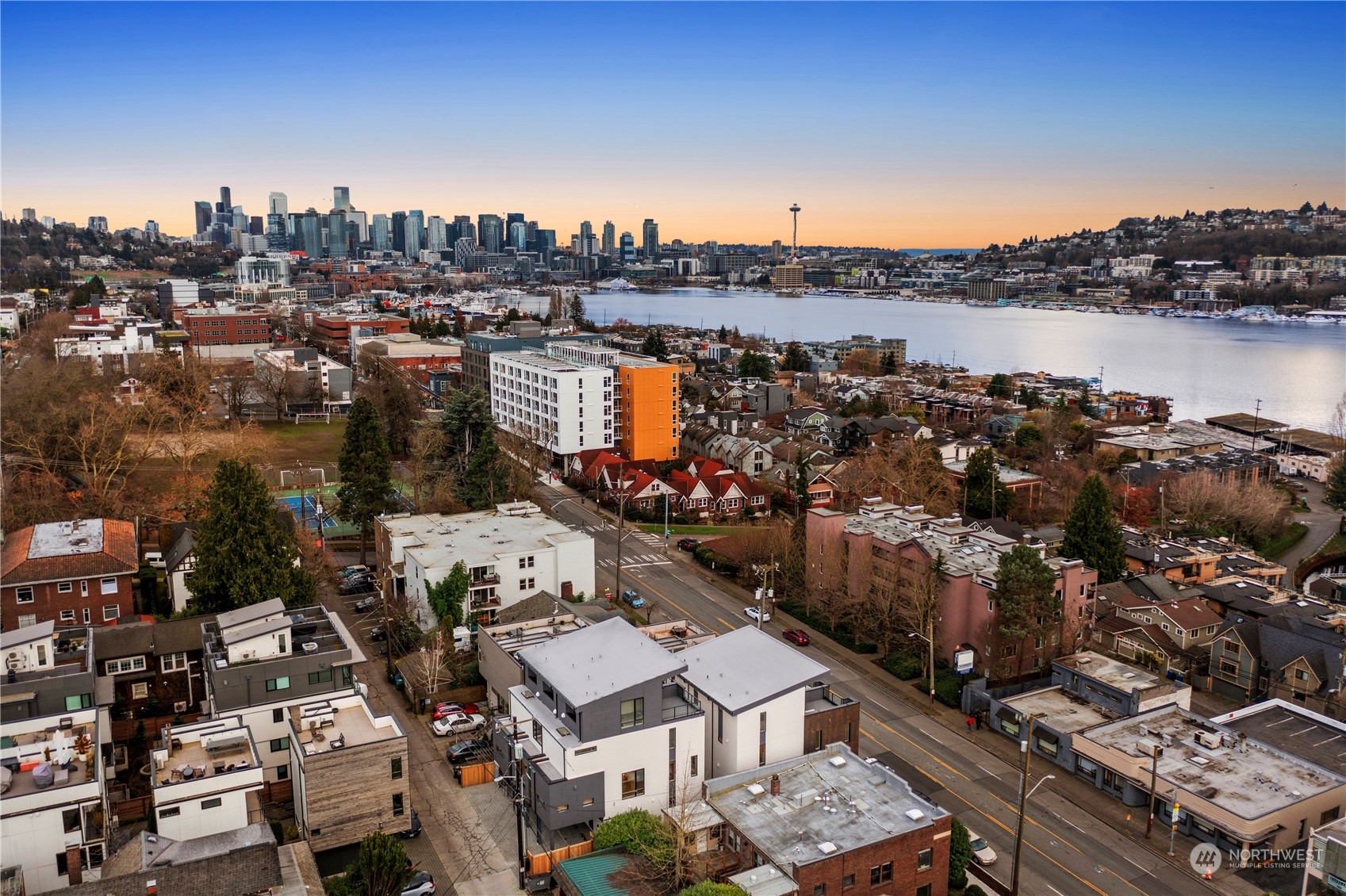 2624 Eastlake Avenue E Unit: B