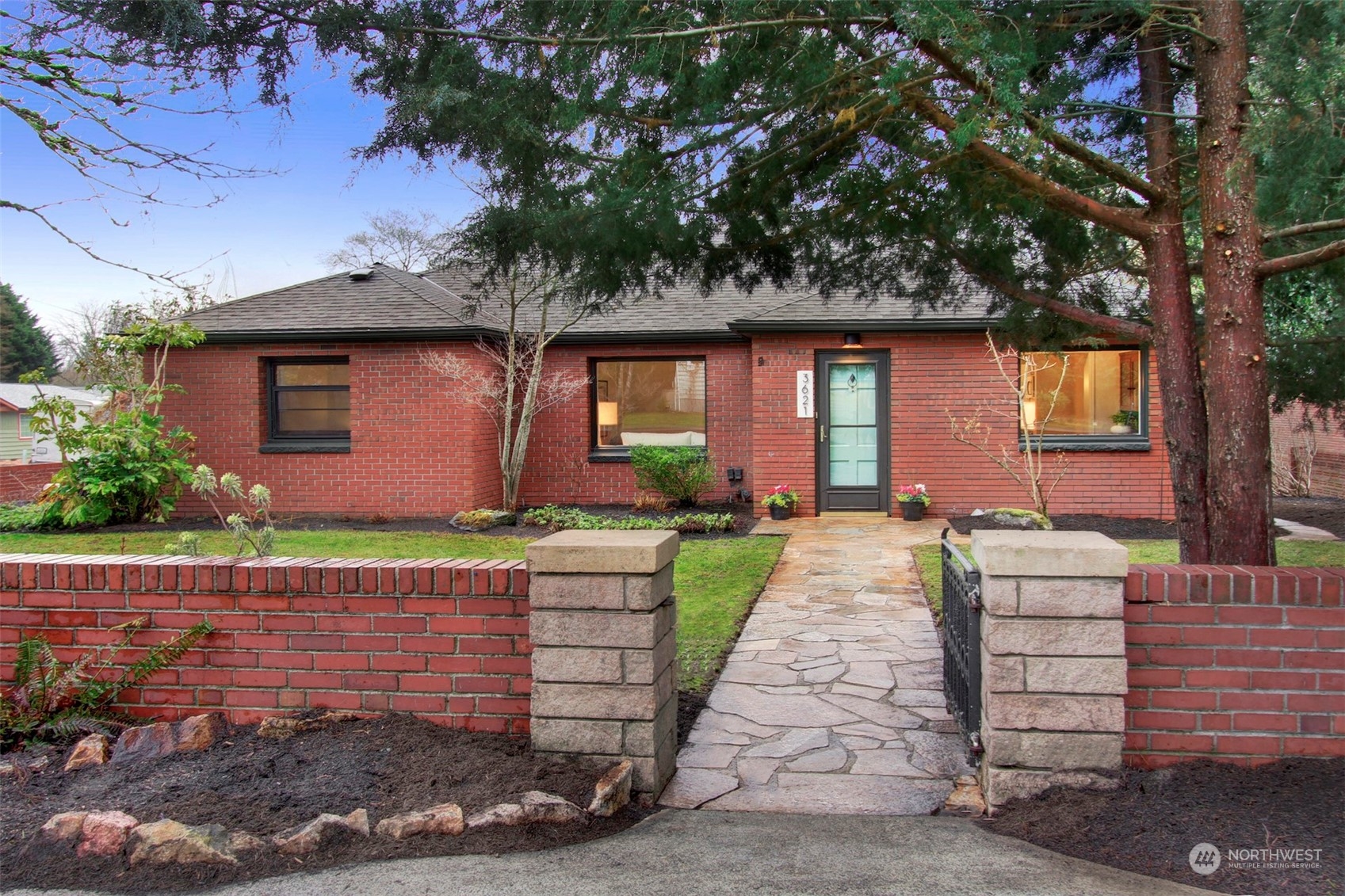 3621 NE 110th Street