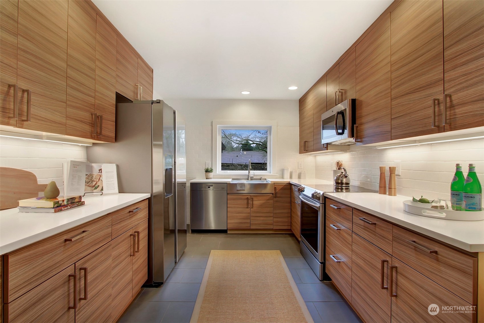 3621 NE 110th Street