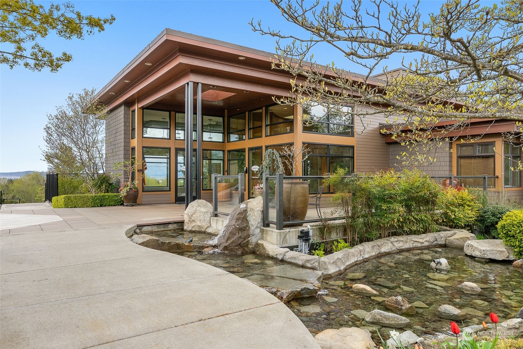 75 Pine Street #204