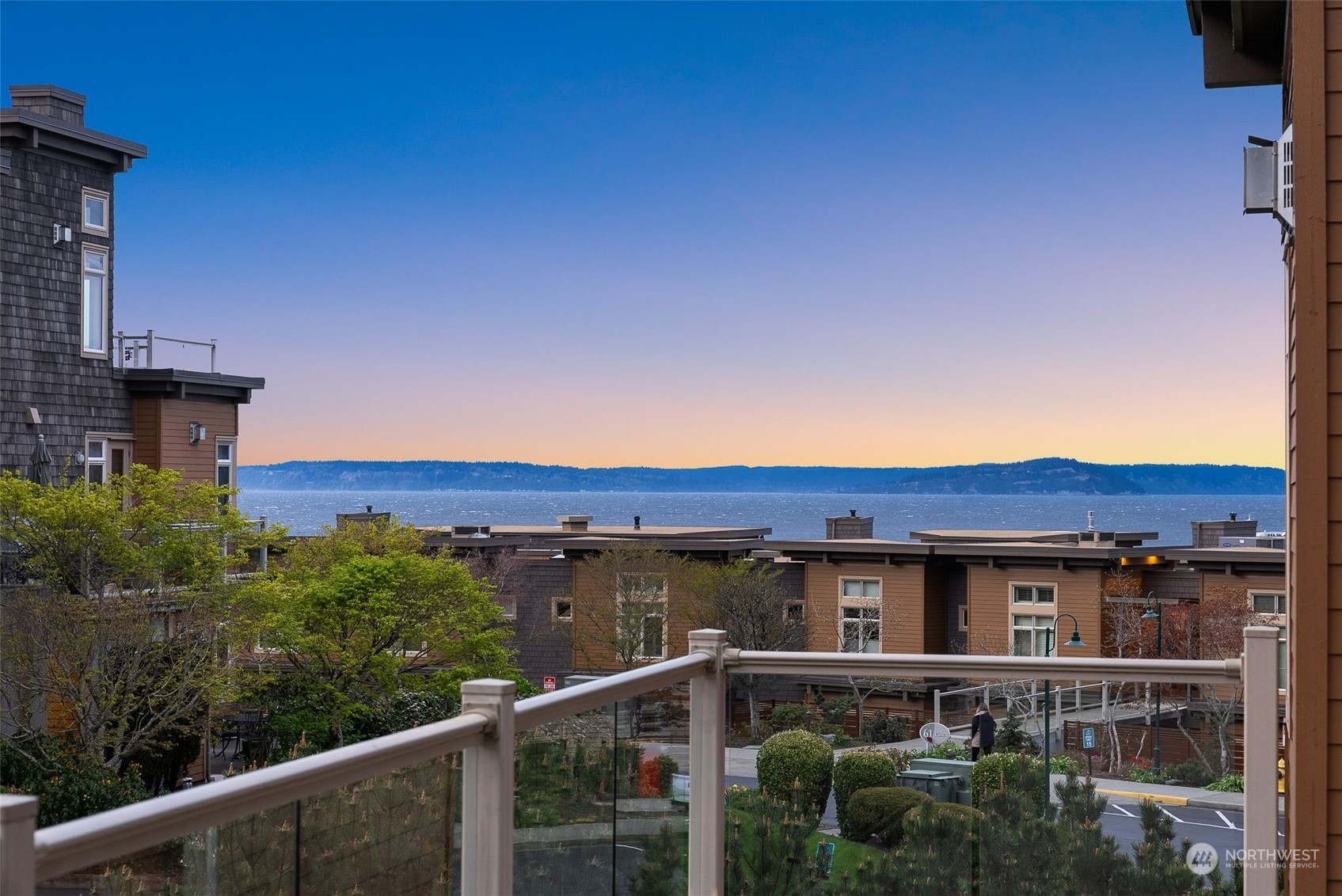 75 Pine Street #204