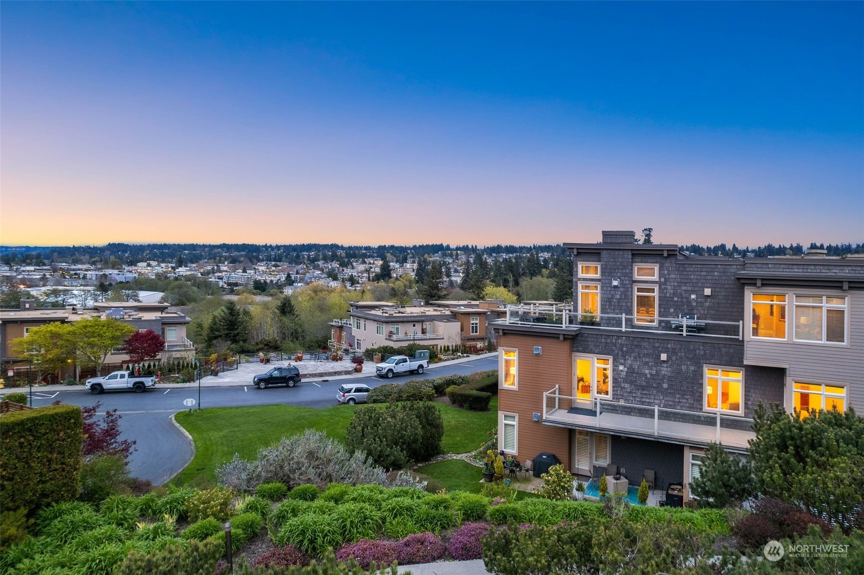 75 Pine Street #204