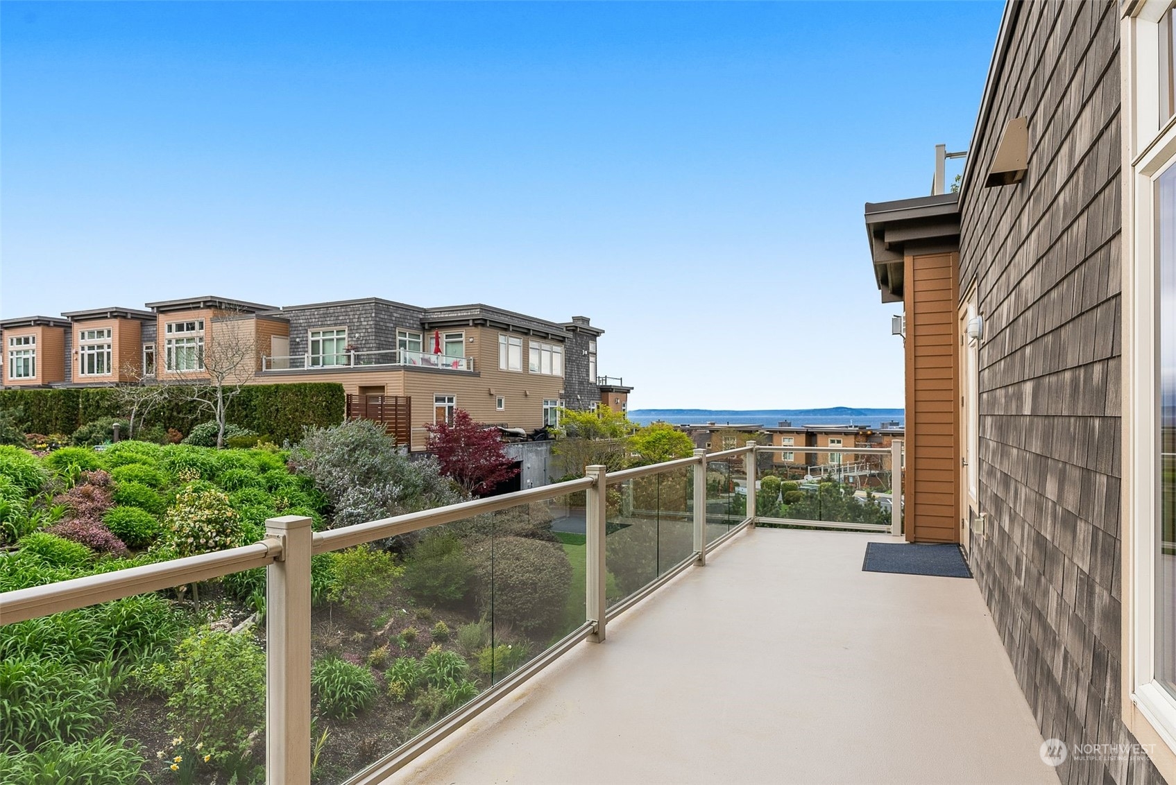 75 Pine Street #204