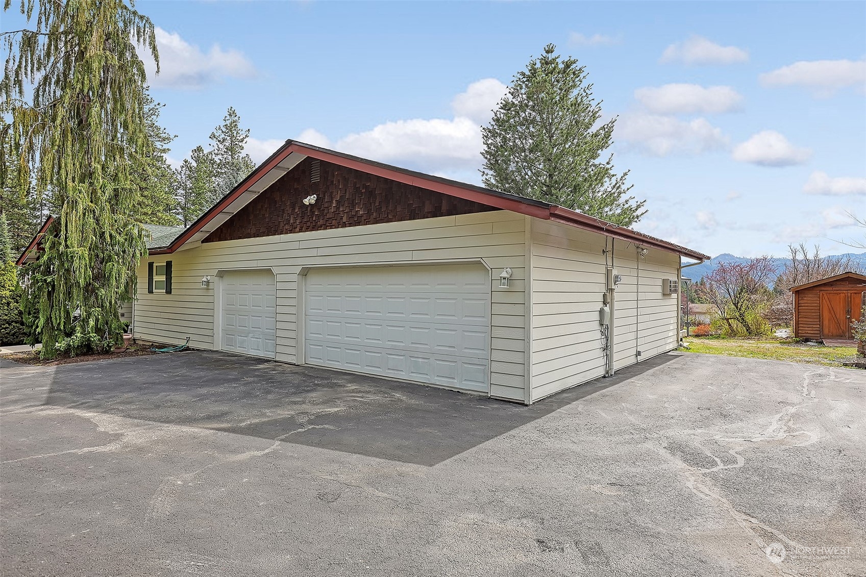 10733 Titus Road