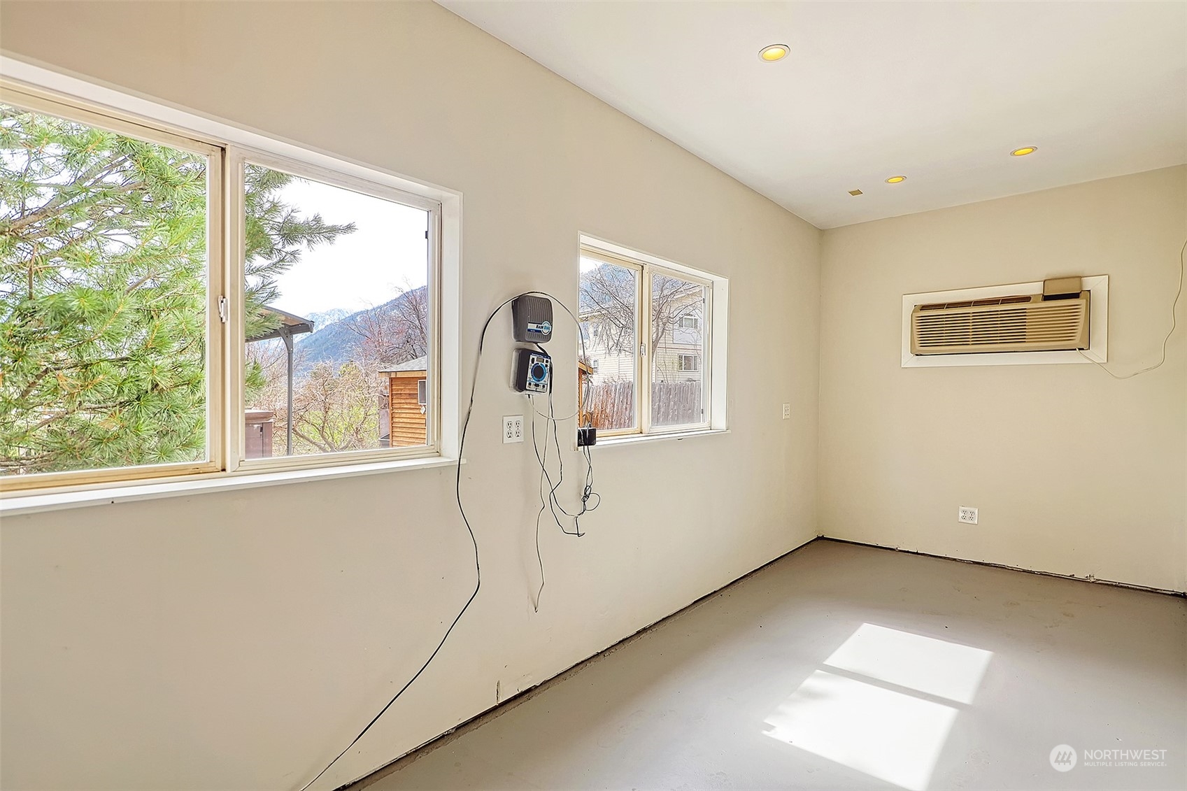10733 Titus Road