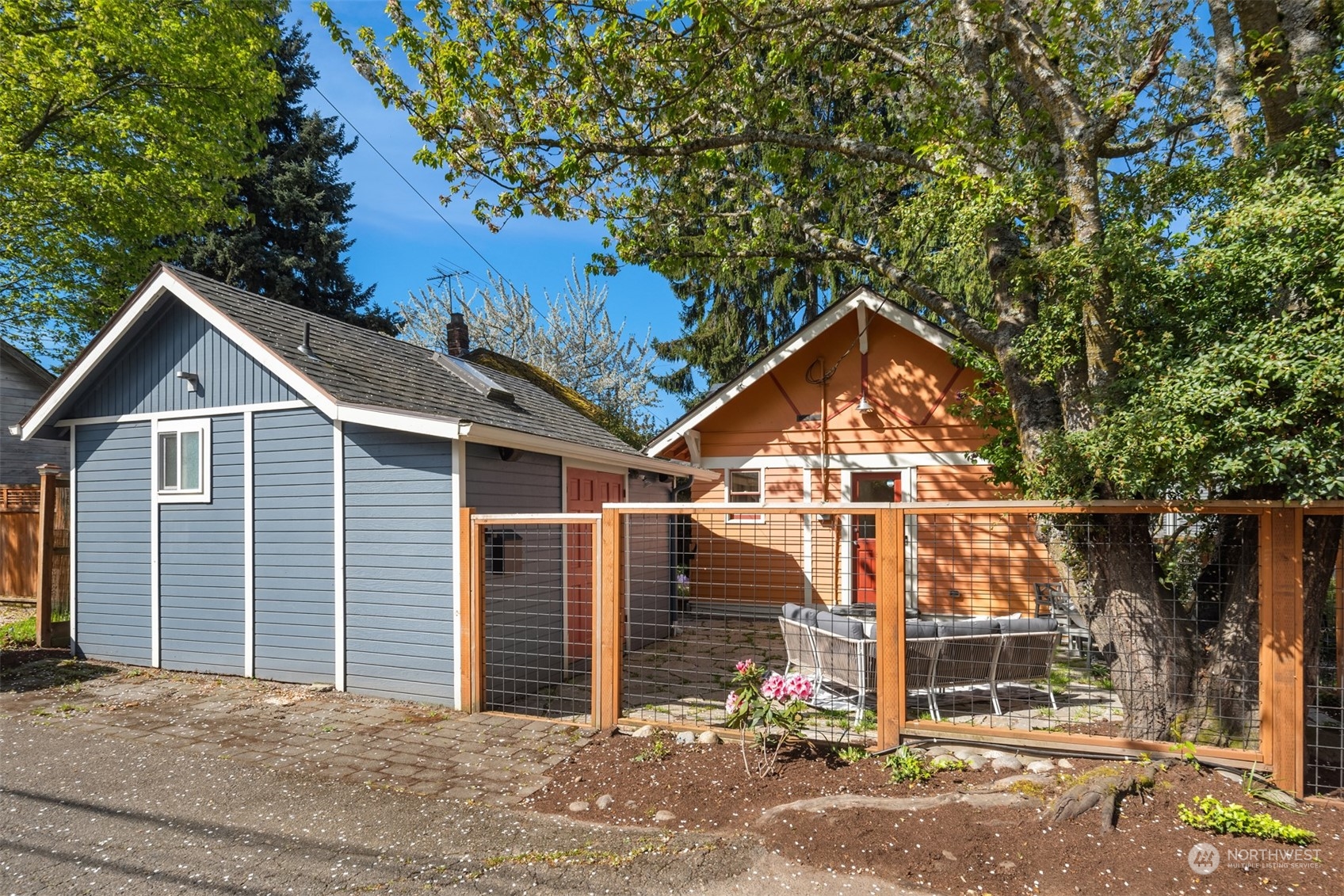 4418 6th Avenue NW