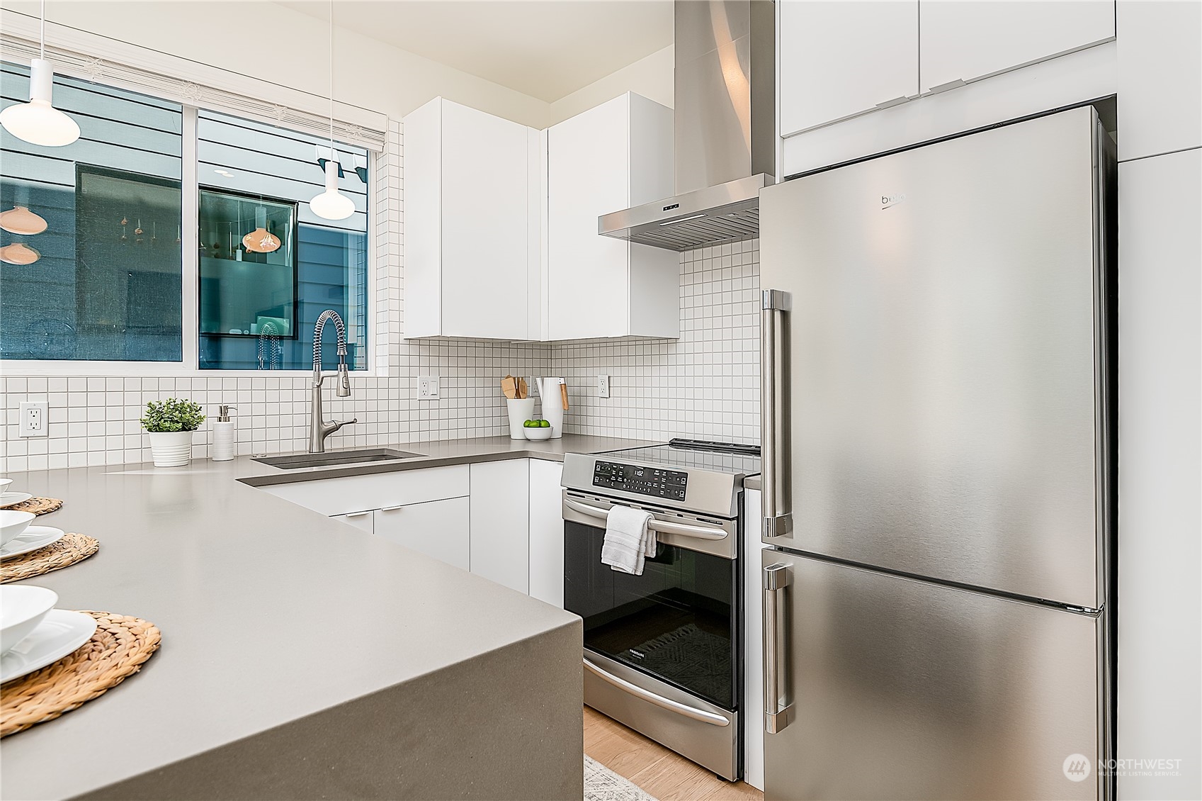 916 N 100th Street