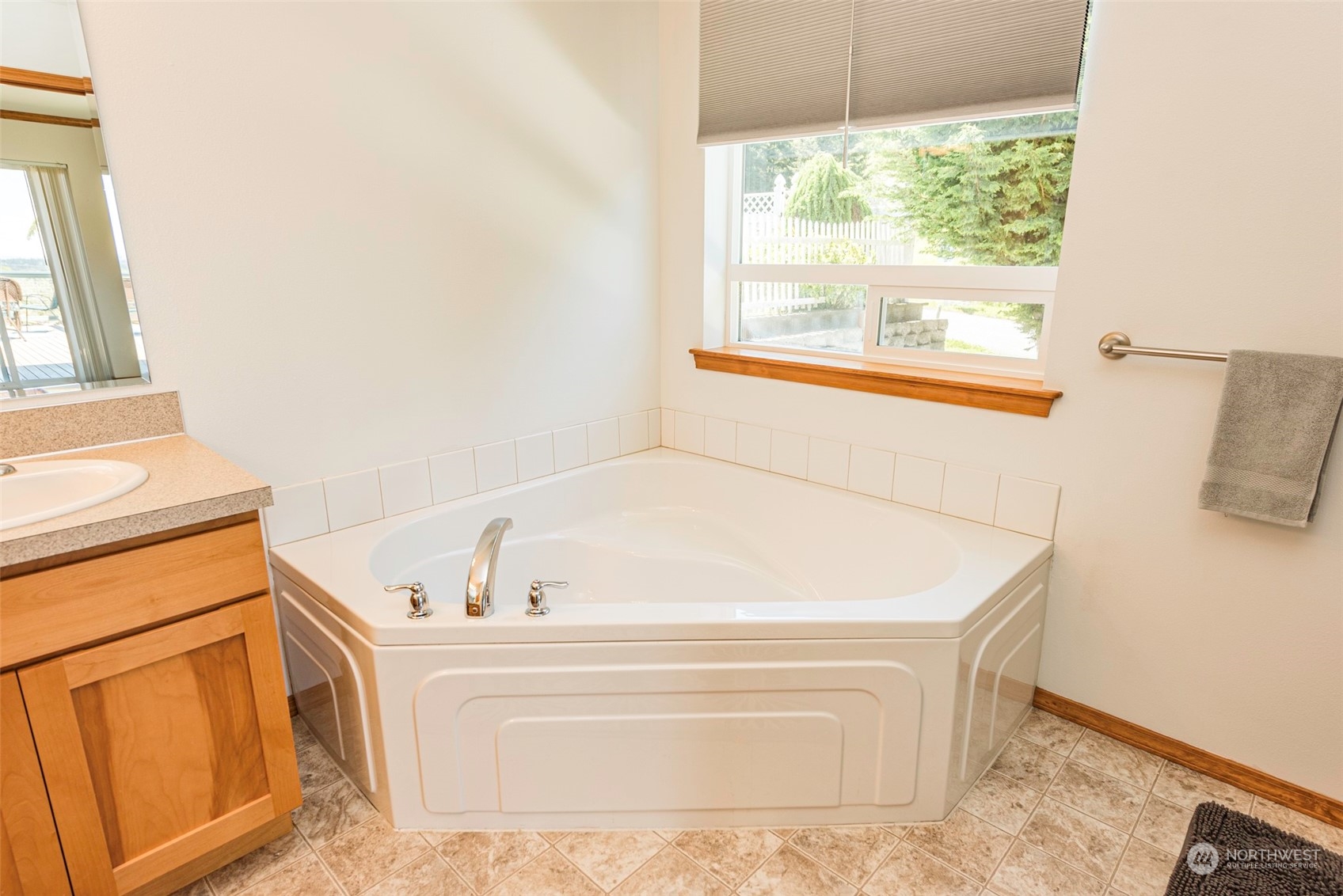 70 Opal Lane