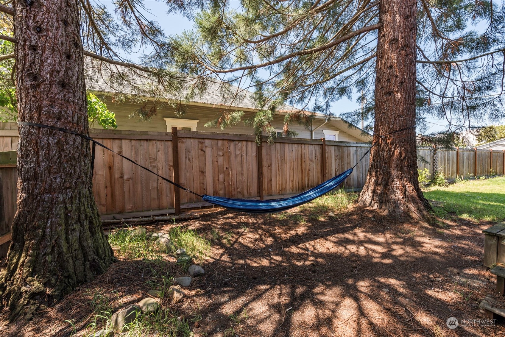 152 W Maple Street