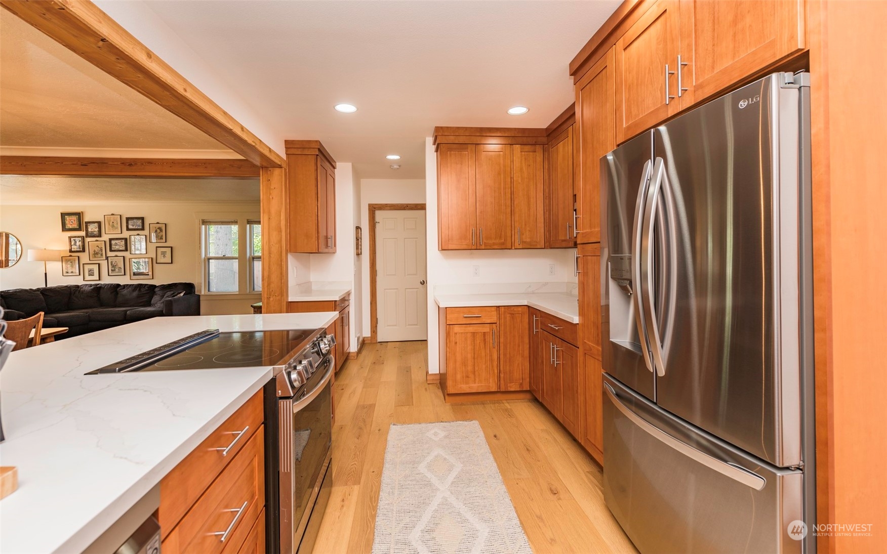 152 W Maple Street