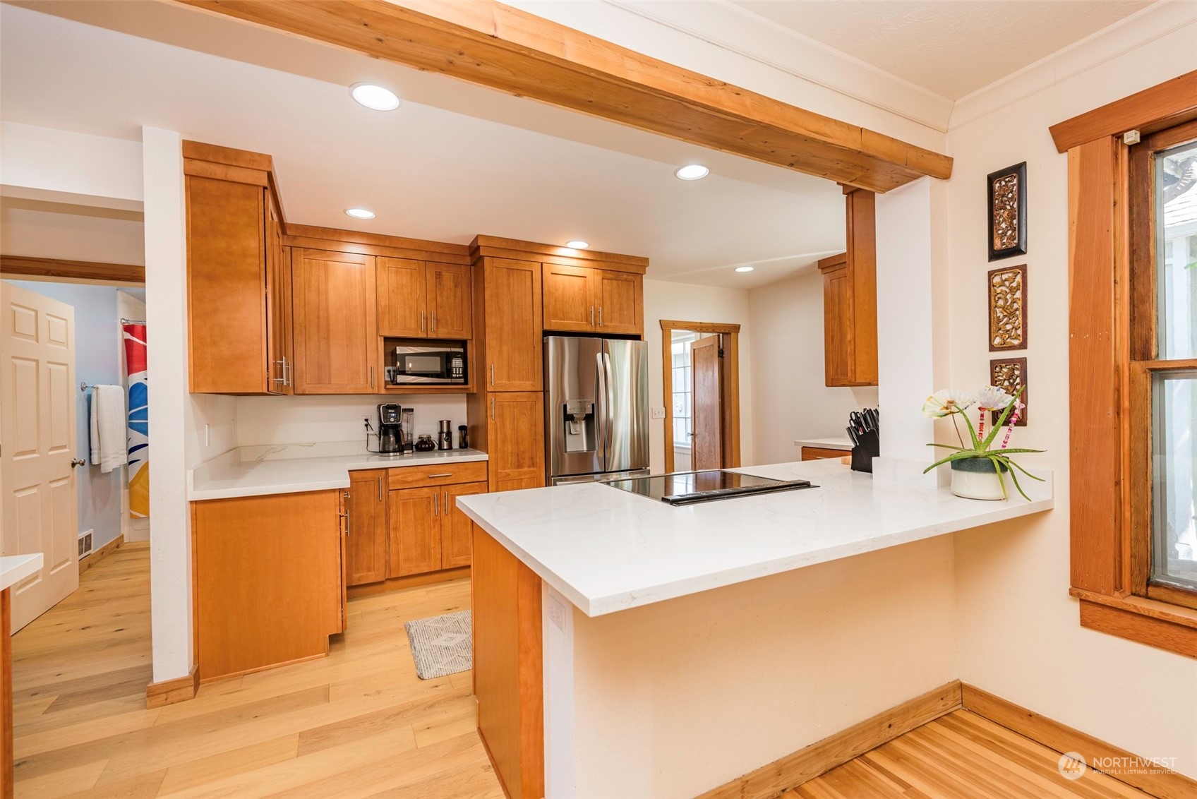 152 W Maple Street