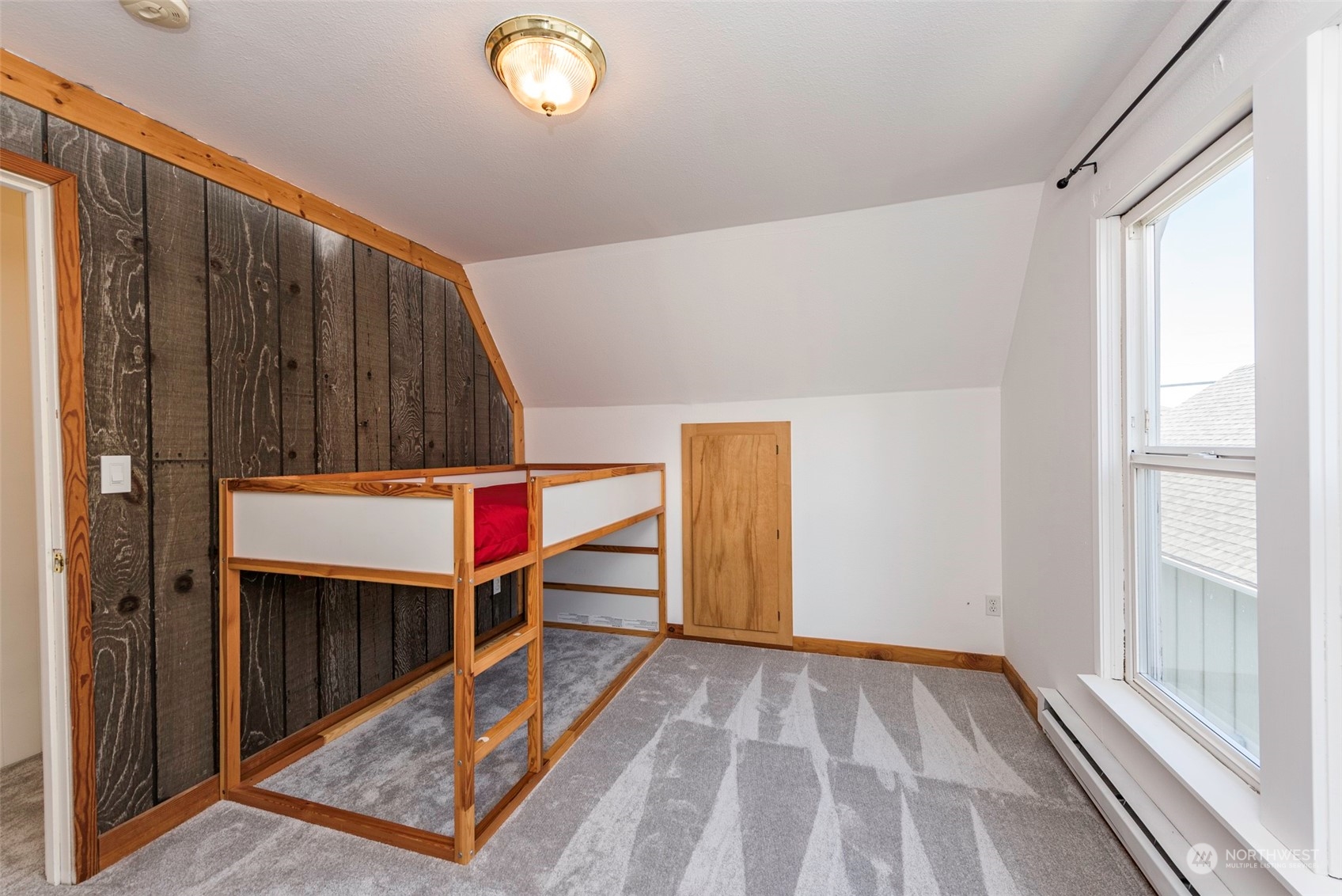 152 W Maple Street