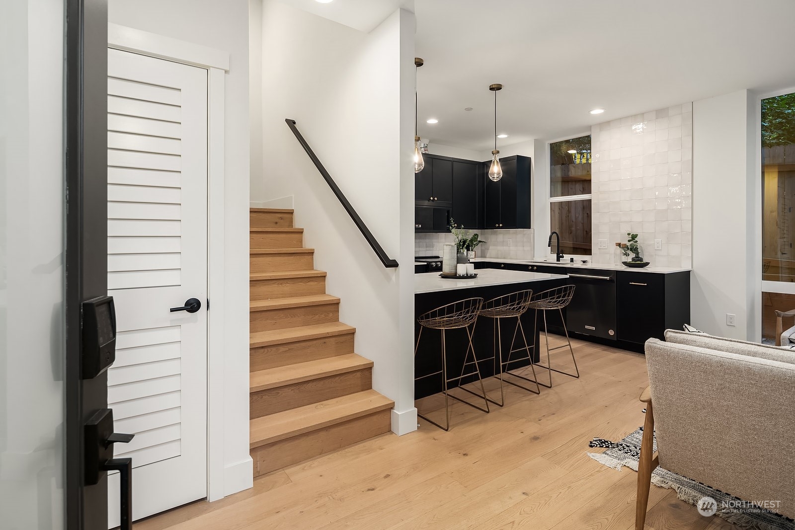 2626 Franklin Avenue E #F