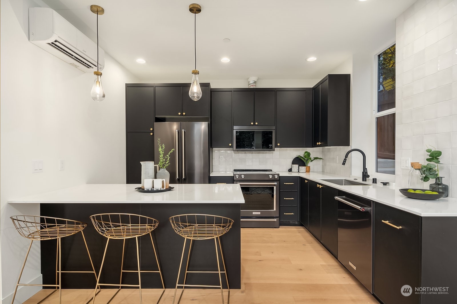 2626 Franklin Avenue E #F