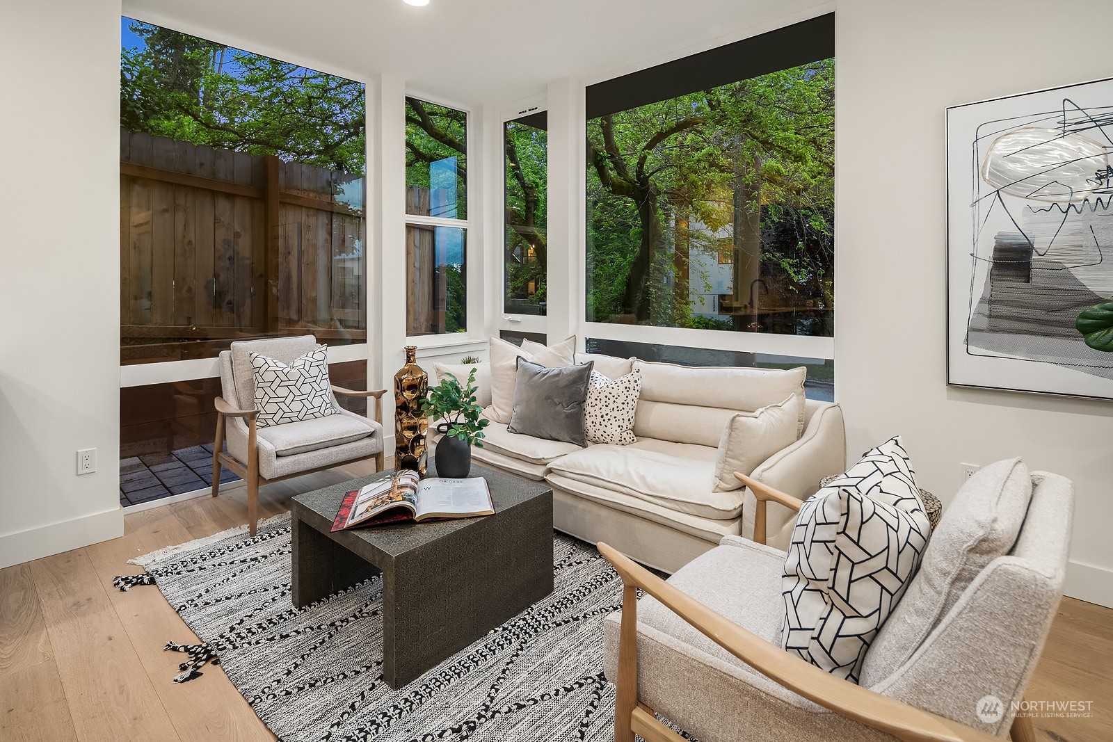 2626 Franklin Avenue E #F