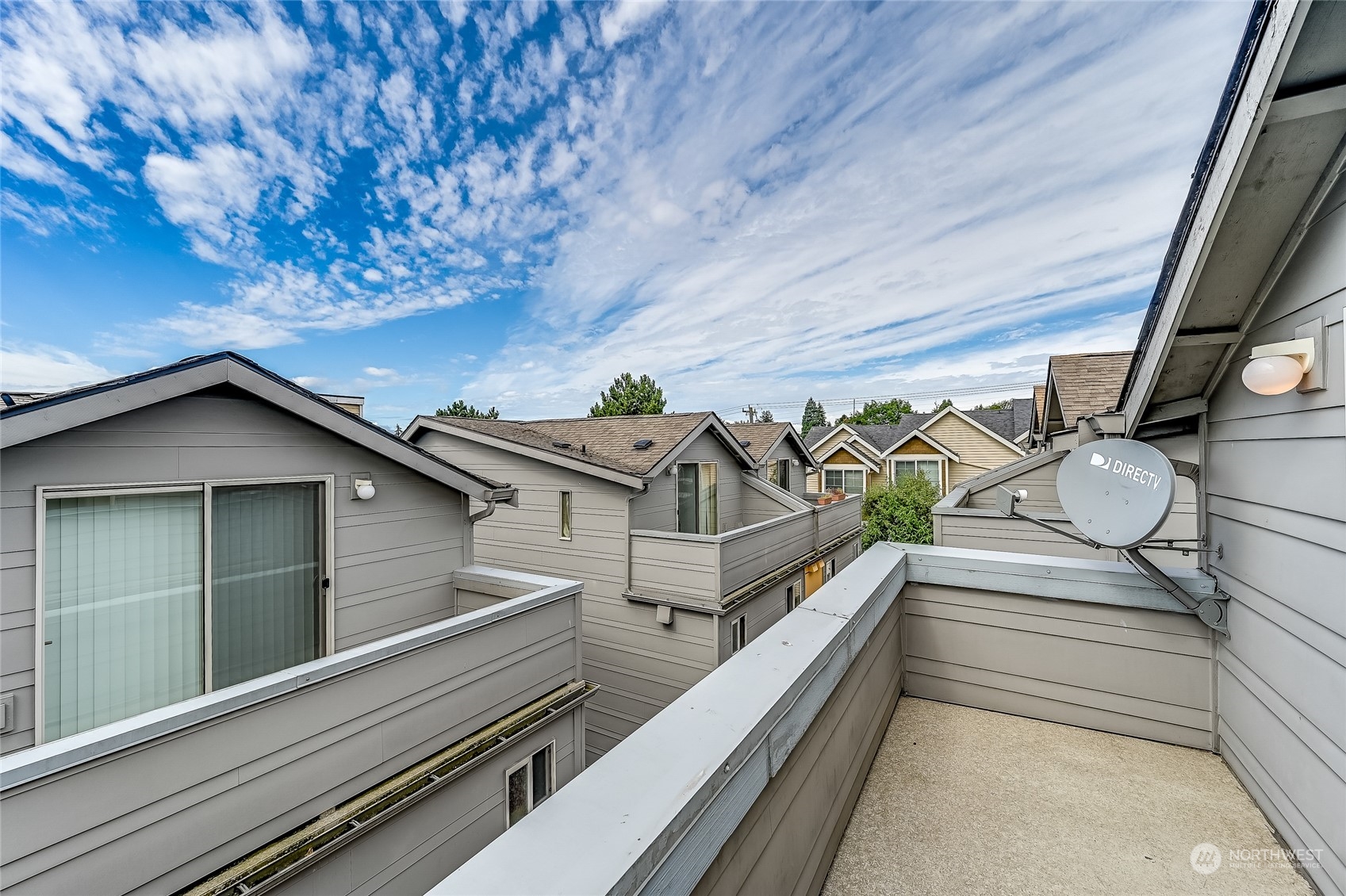 4353 8th Avenue NE
