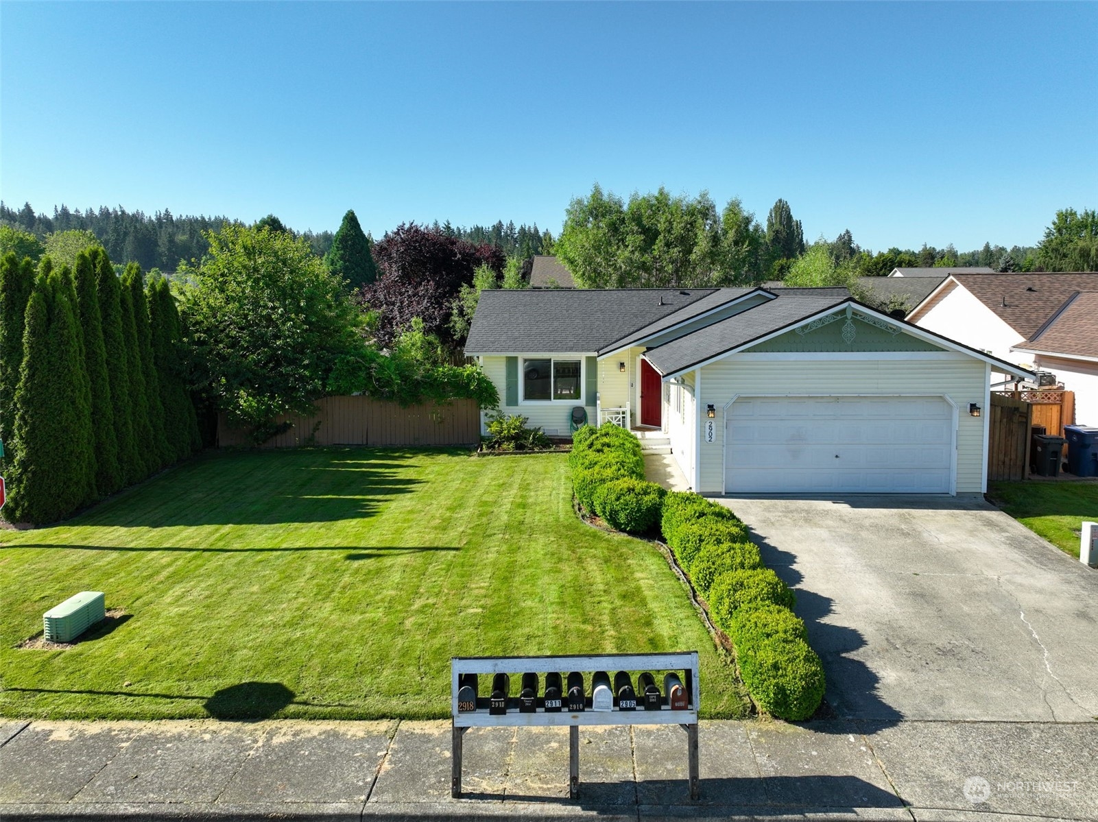 2902 Paul Place