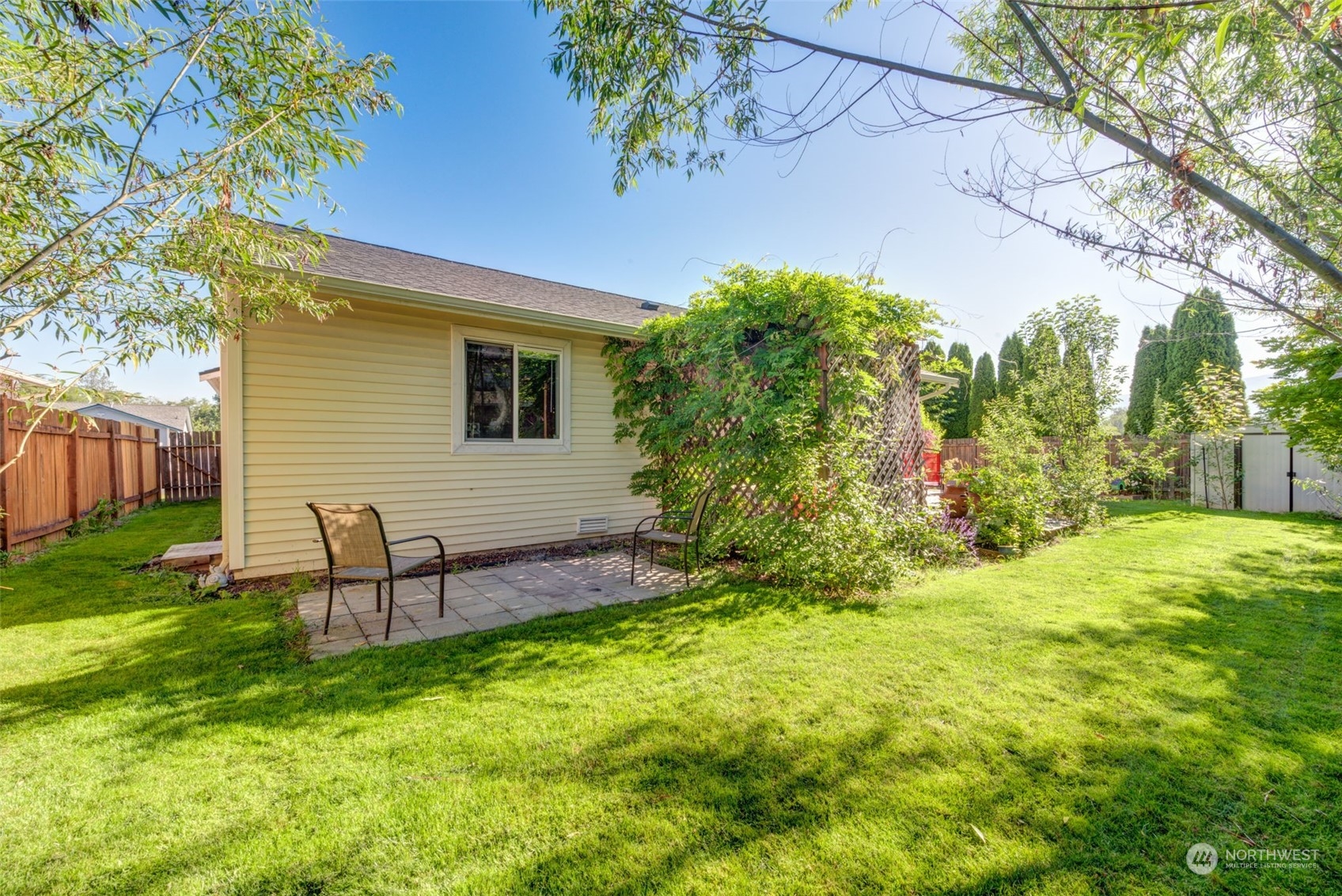 2902 Paul Place
