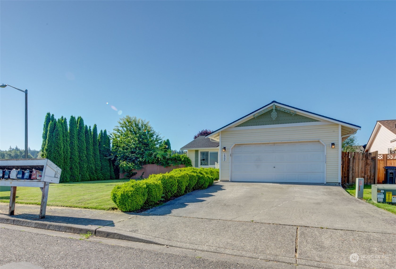 2902 Paul Place