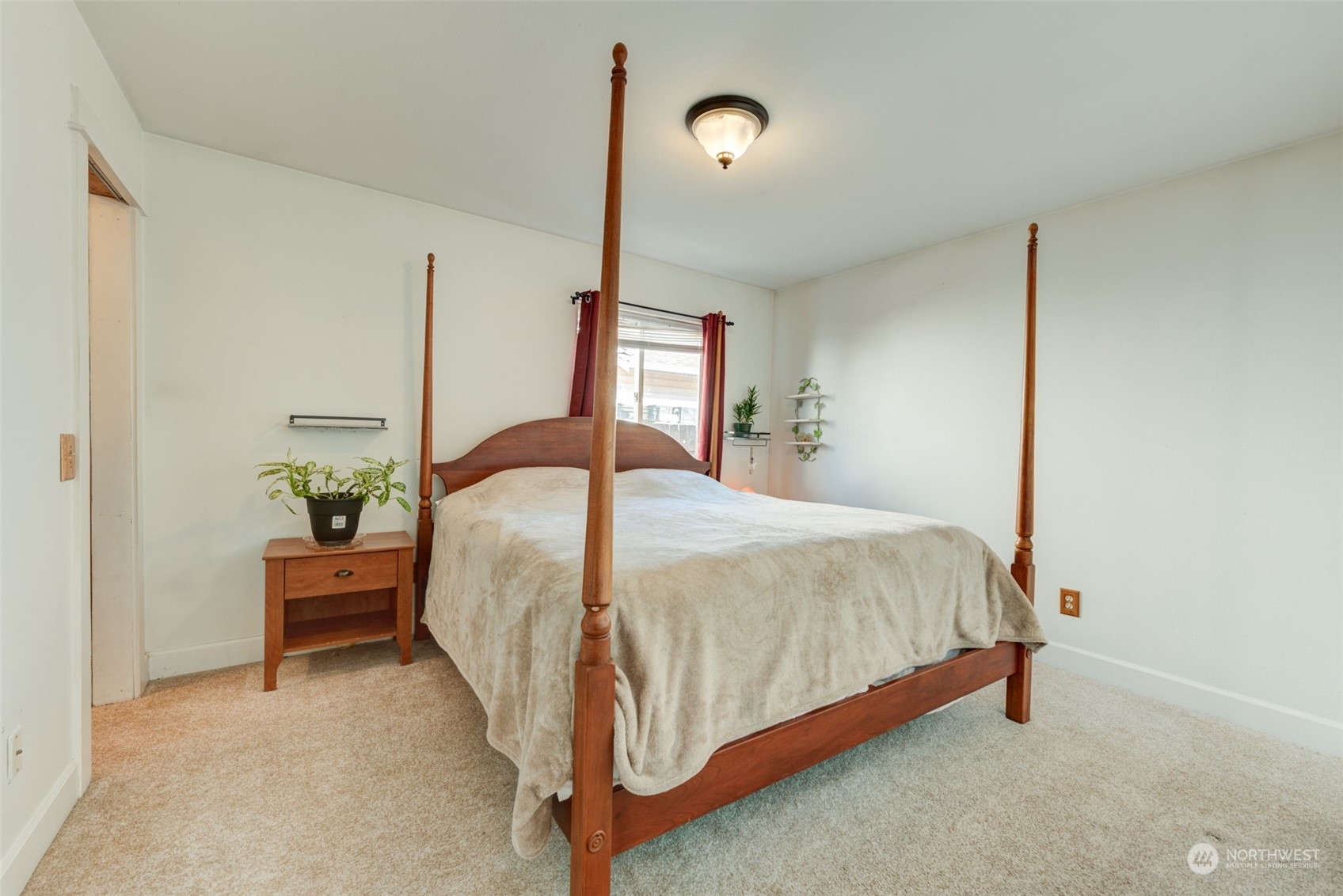 2902 Paul Place