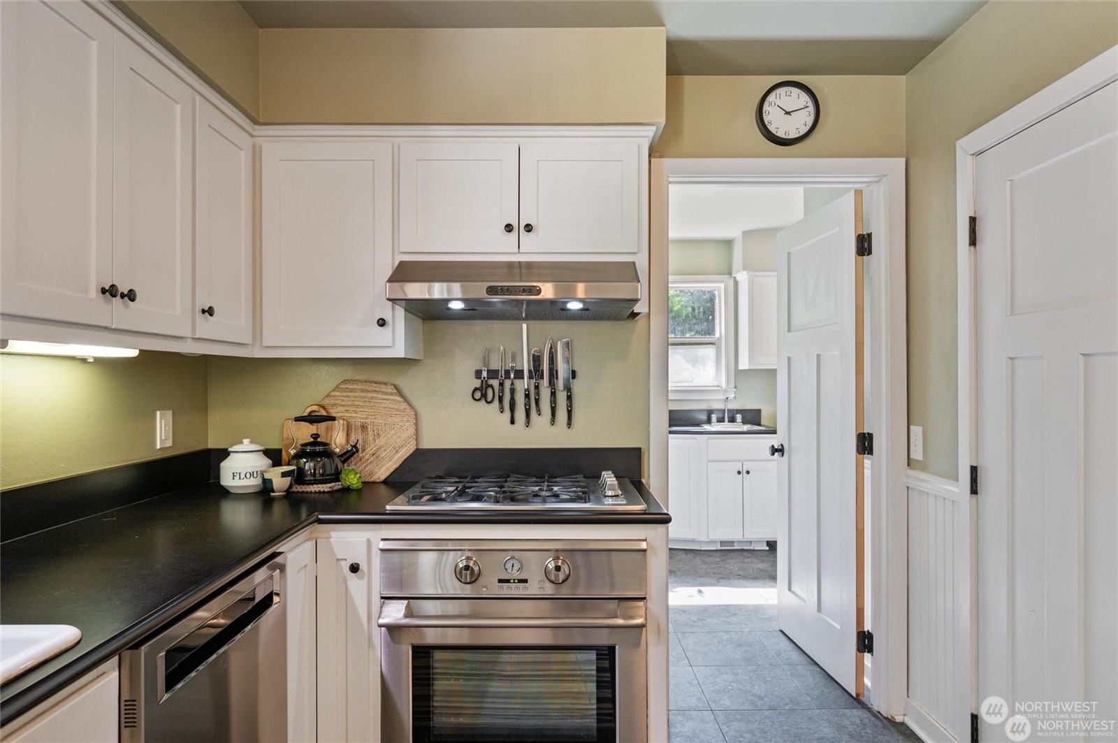2030 Valleybrook Lane
