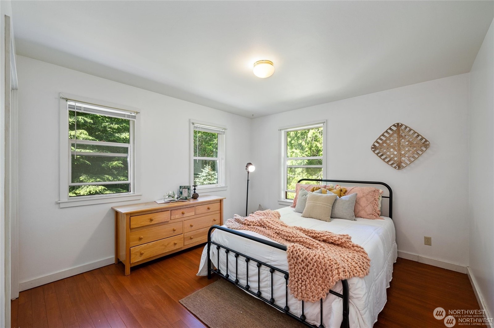 2030 Valleybrook Lane