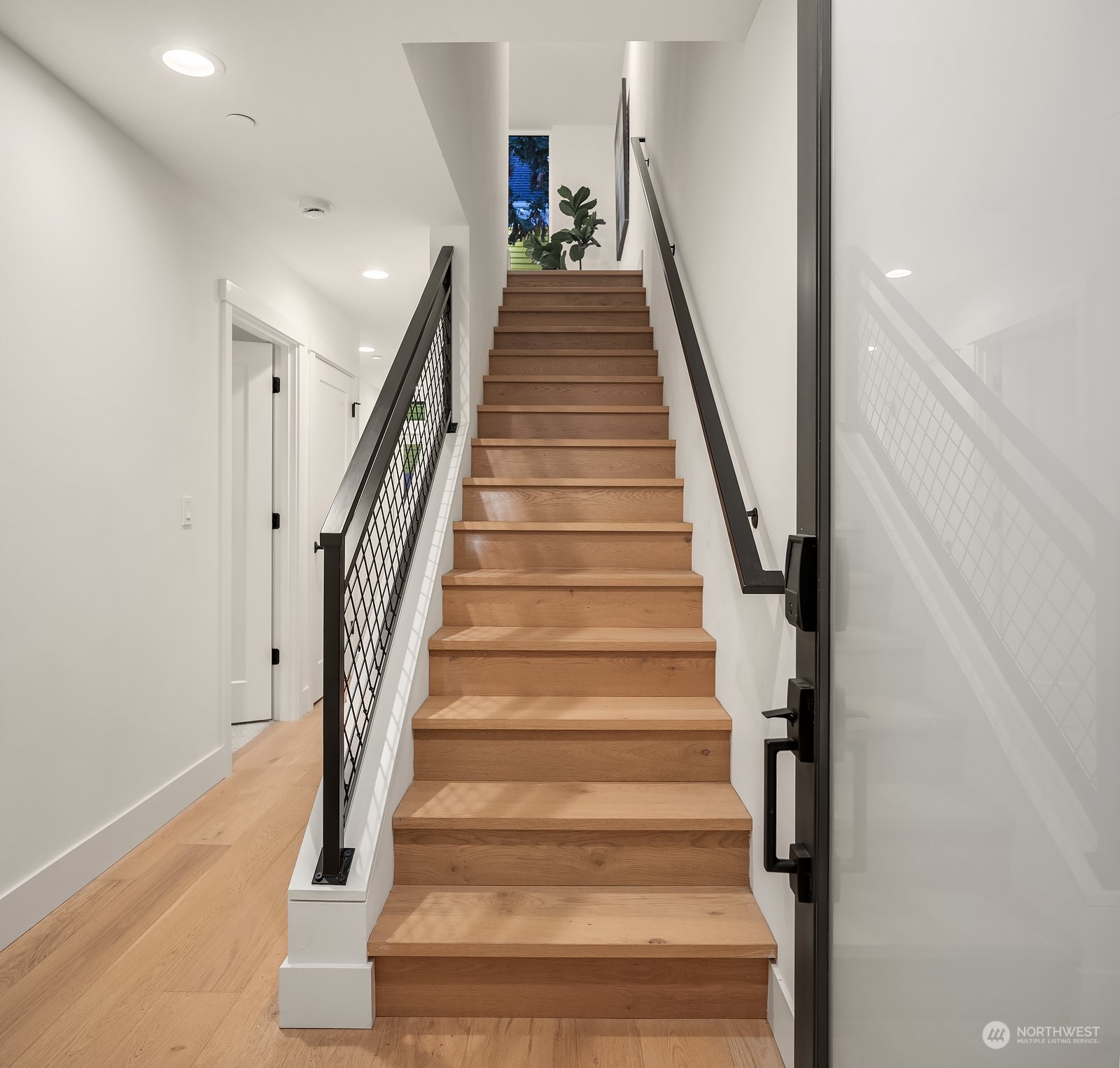 2626 Franklin Avenue E #C