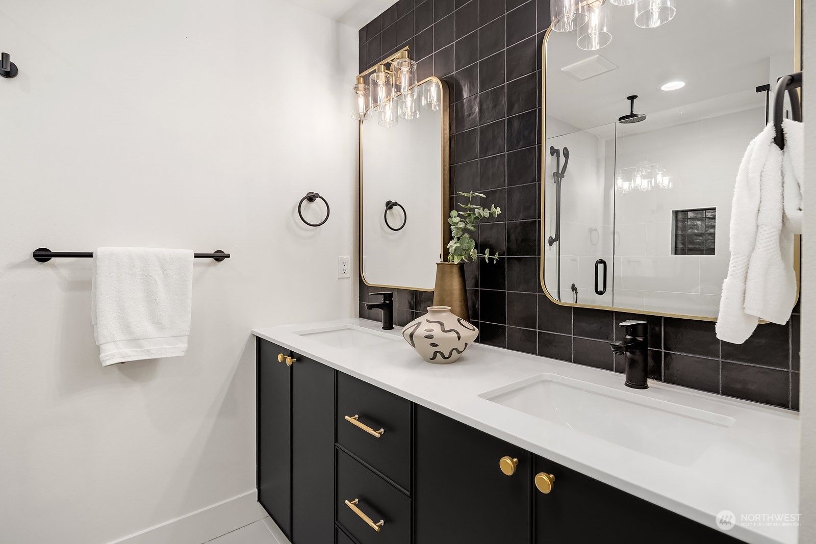 2626 Franklin Avenue E #C