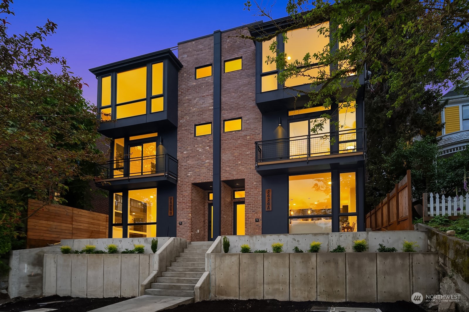 2626 Franklin Avenue E #C