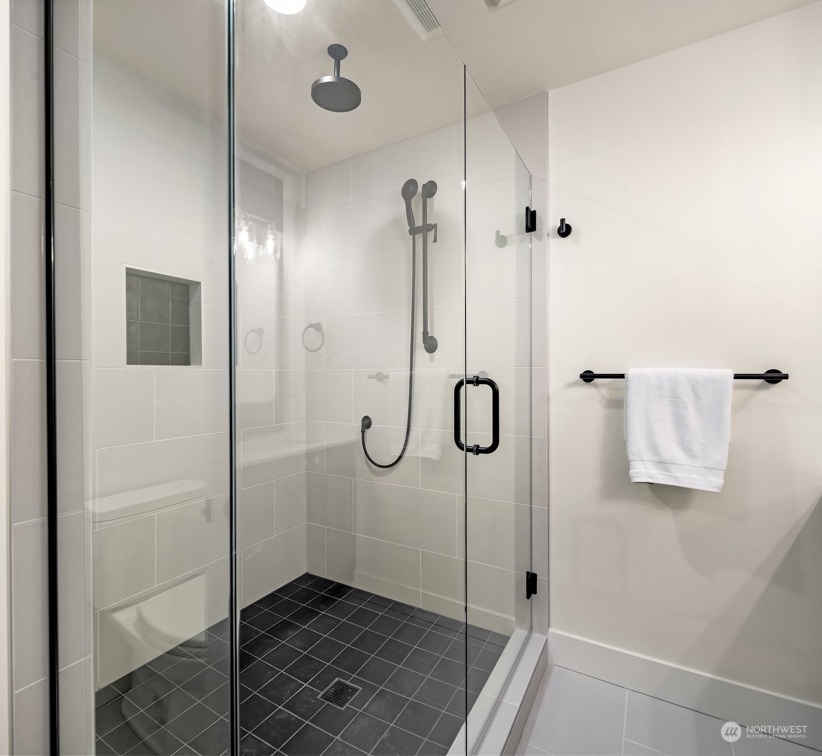 2626 Franklin Avenue E #C
