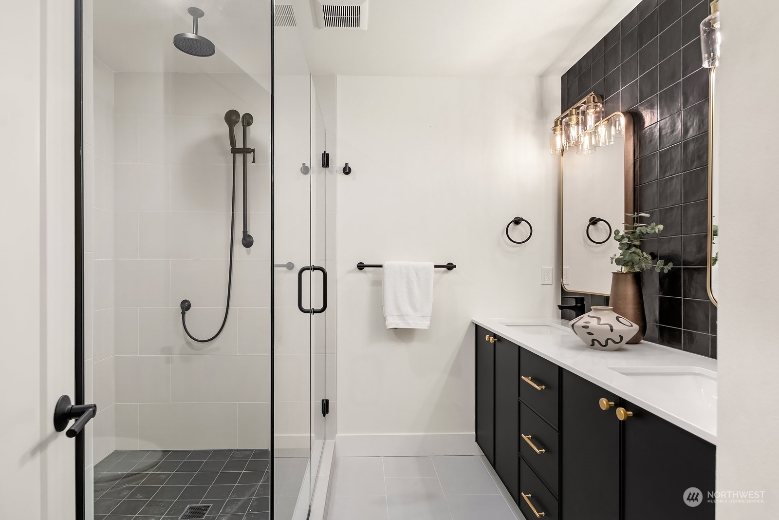2626 Franklin Avenue E #C