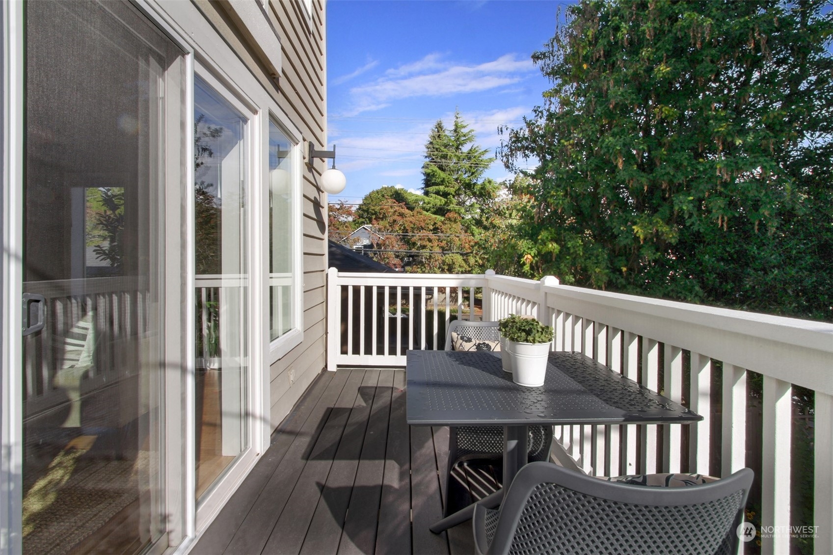 548 N 75th