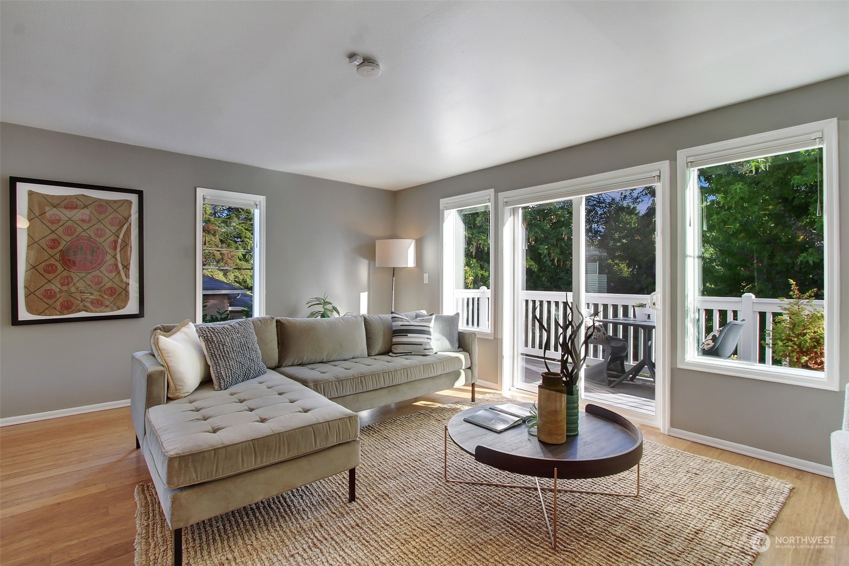 548 N 75th