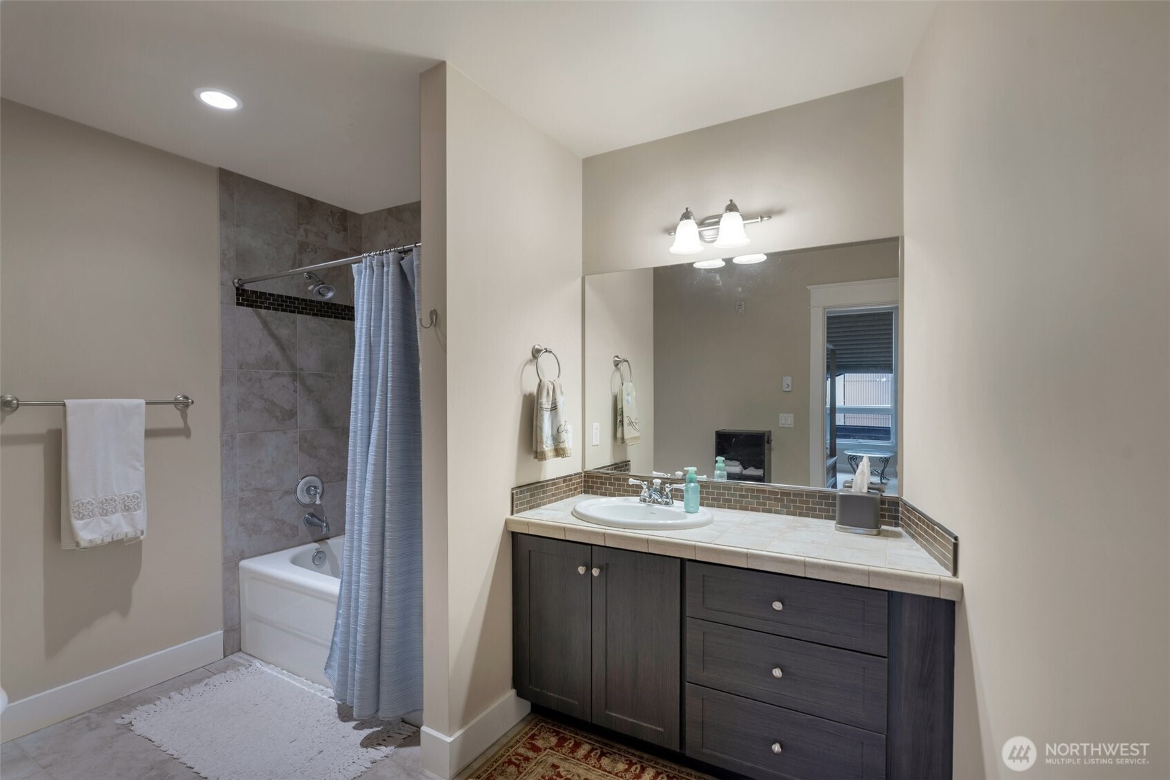 708 Market Street Unit: 607