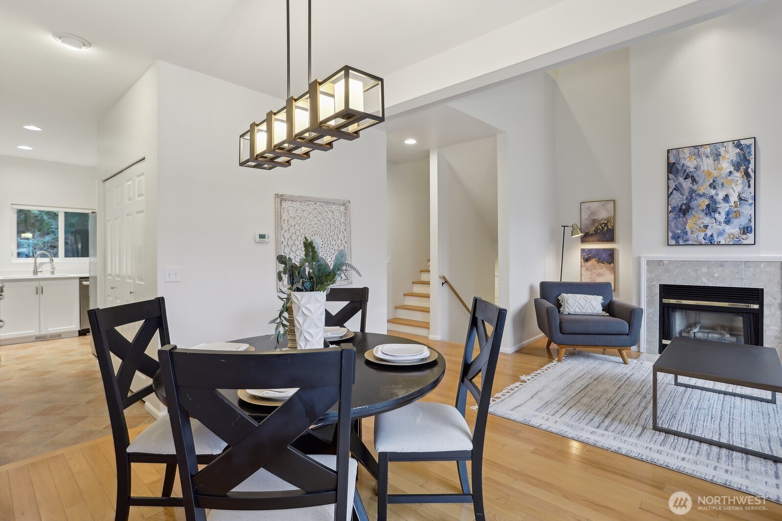 6679 SE Cougar Mountain Way Unit: 4