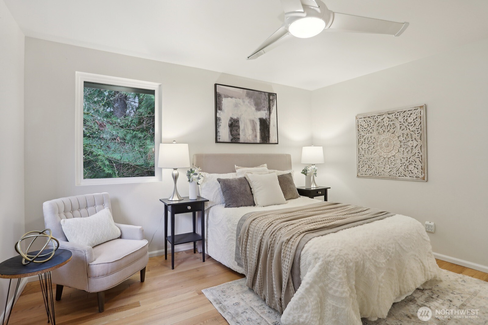 6679 SE Cougar Mountain Way Unit: 4