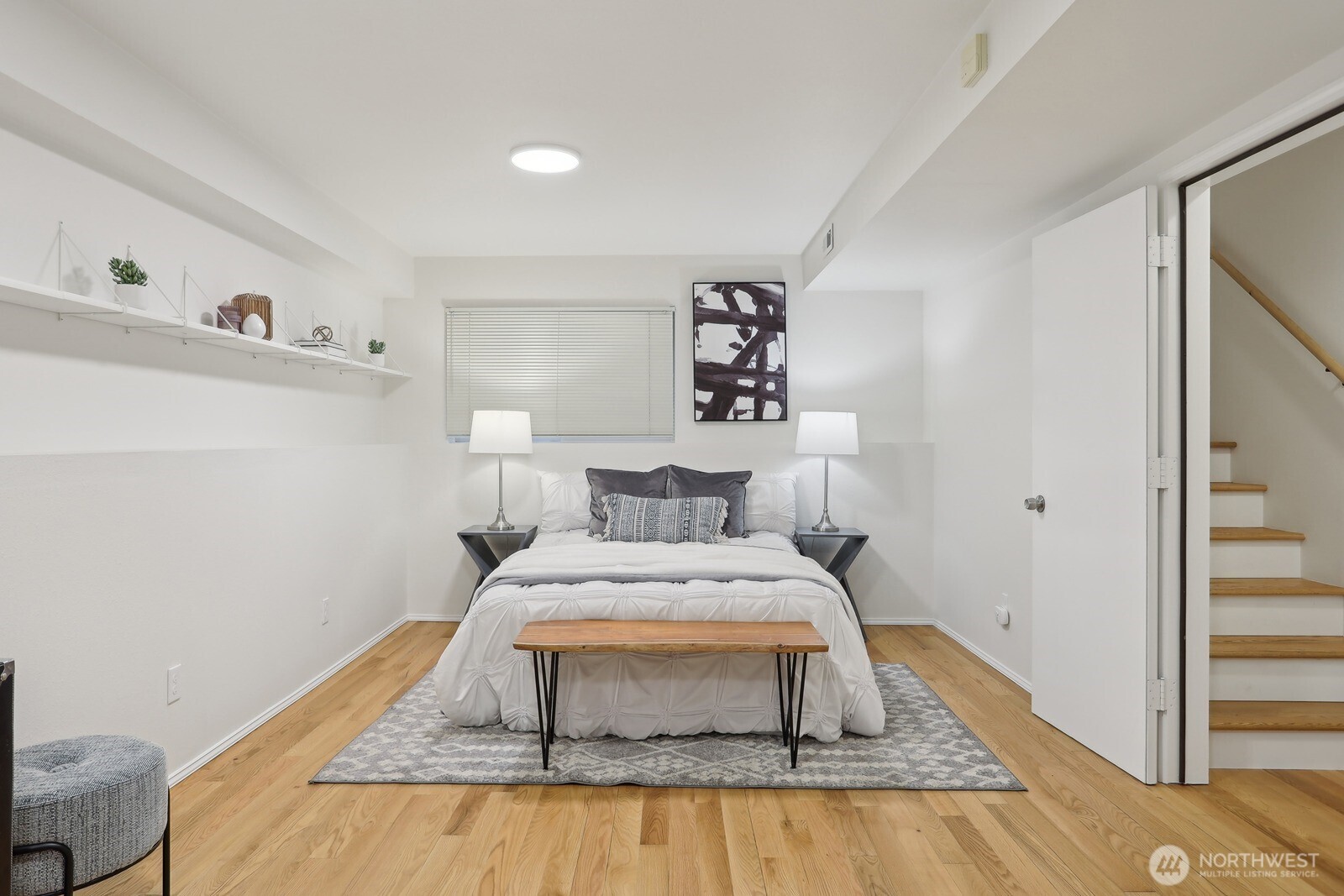 6679 SE Cougar Mountain Way Unit: 4