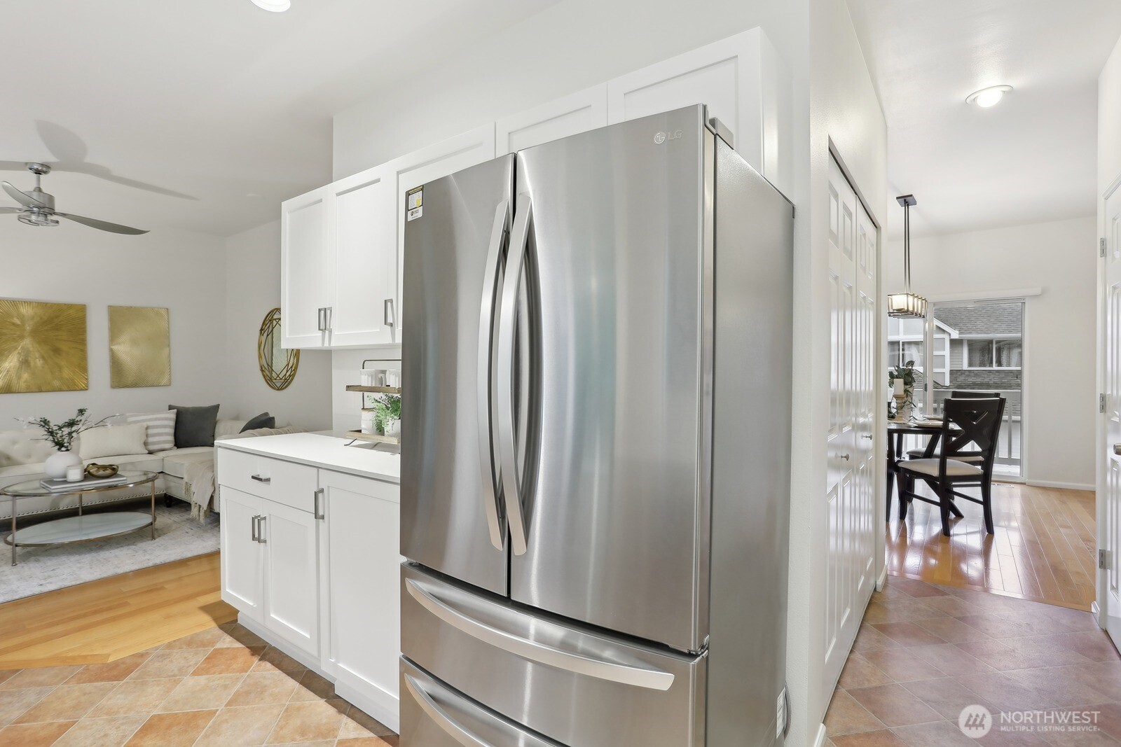 6679 SE Cougar Mountain Way Unit: 4