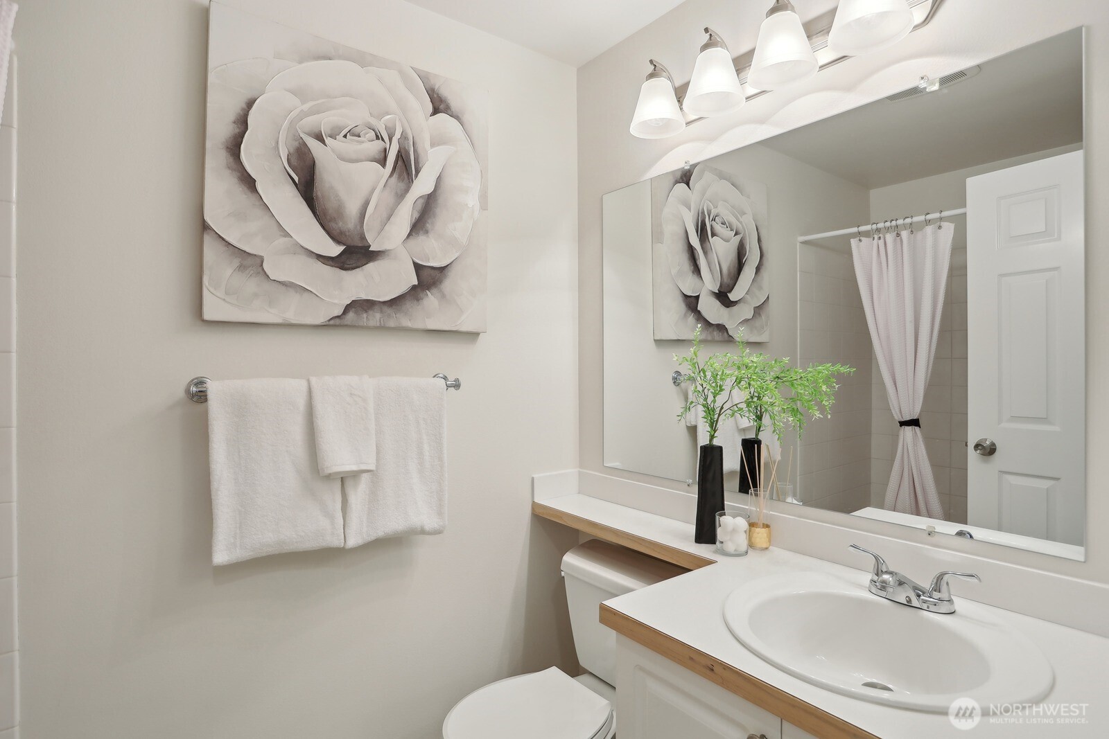 6679 SE Cougar Mountain Way Unit: 4