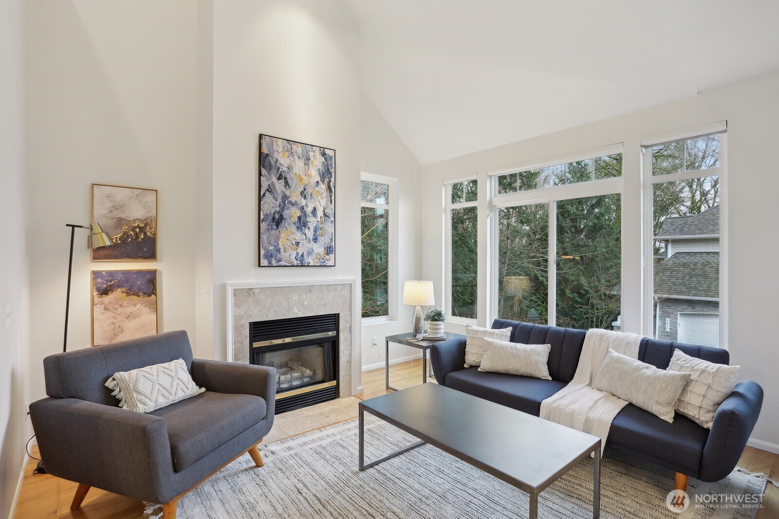 6679 SE Cougar Mountain Way Unit: 4