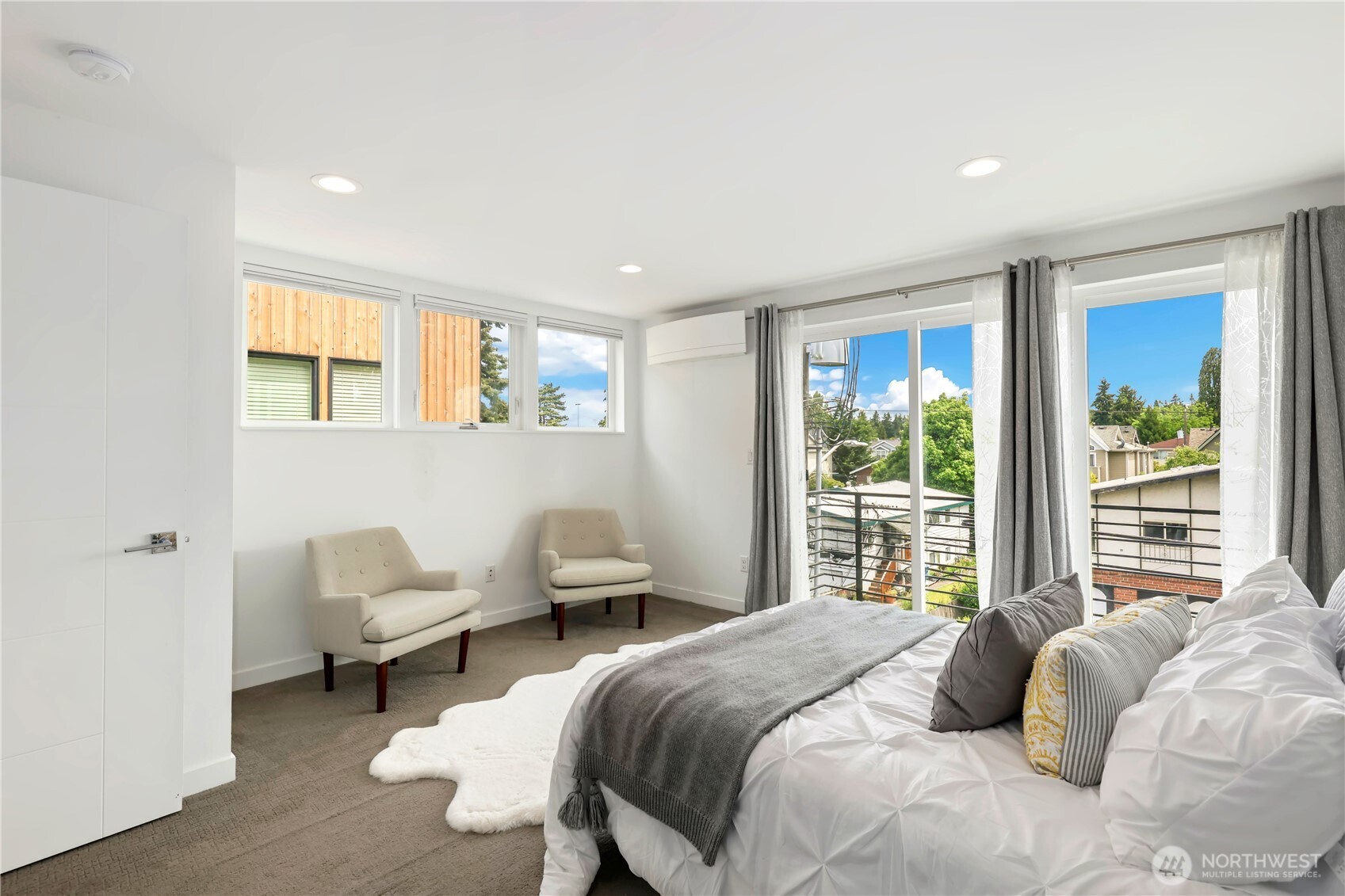 8817 Midvale Avenue N Unit: D