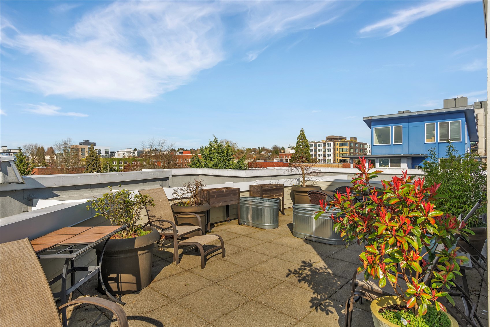 232 Belmont Avenue E Unit: 407