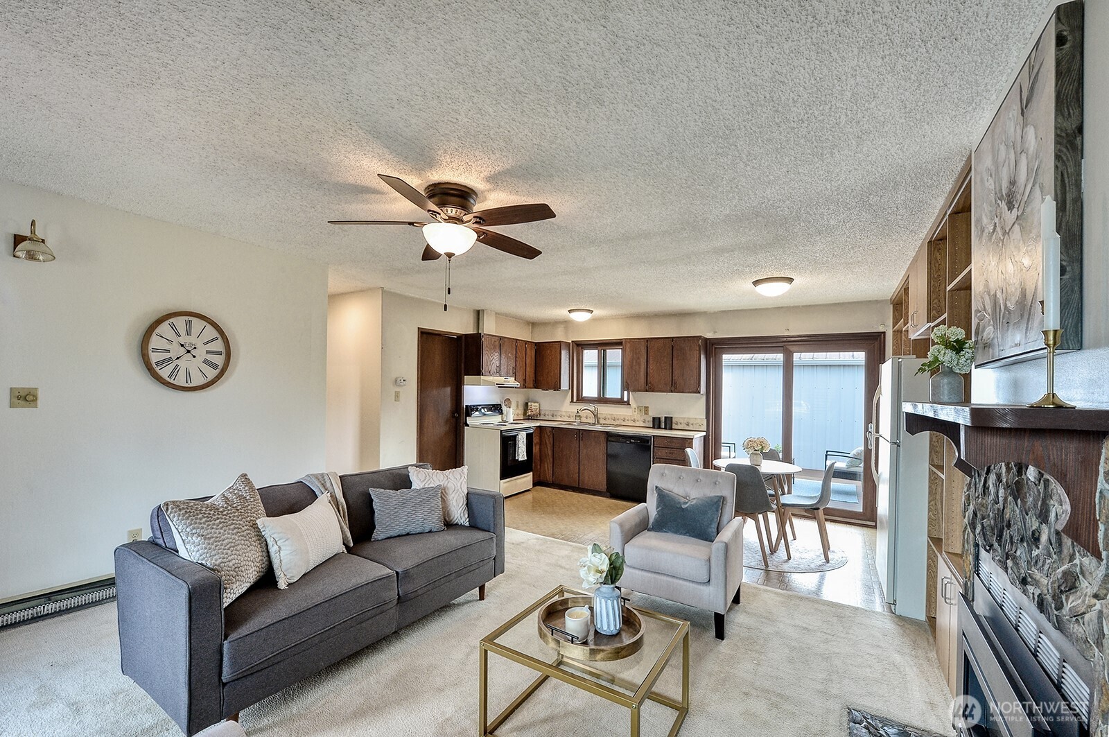 5621 W Shoreview