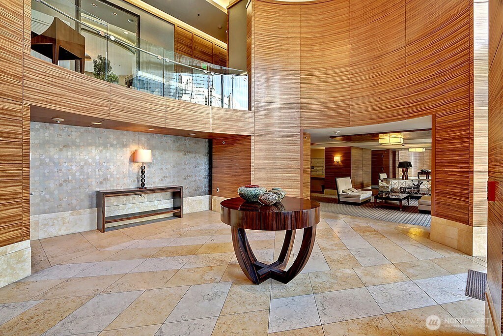 2121 Terry Avenue Unit: N1203