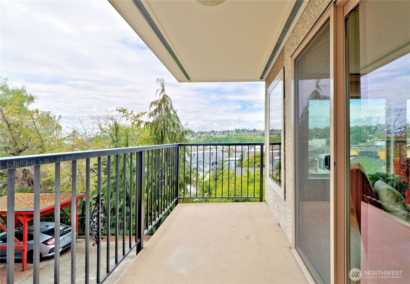 2219 13th Avenue W Unit: 1