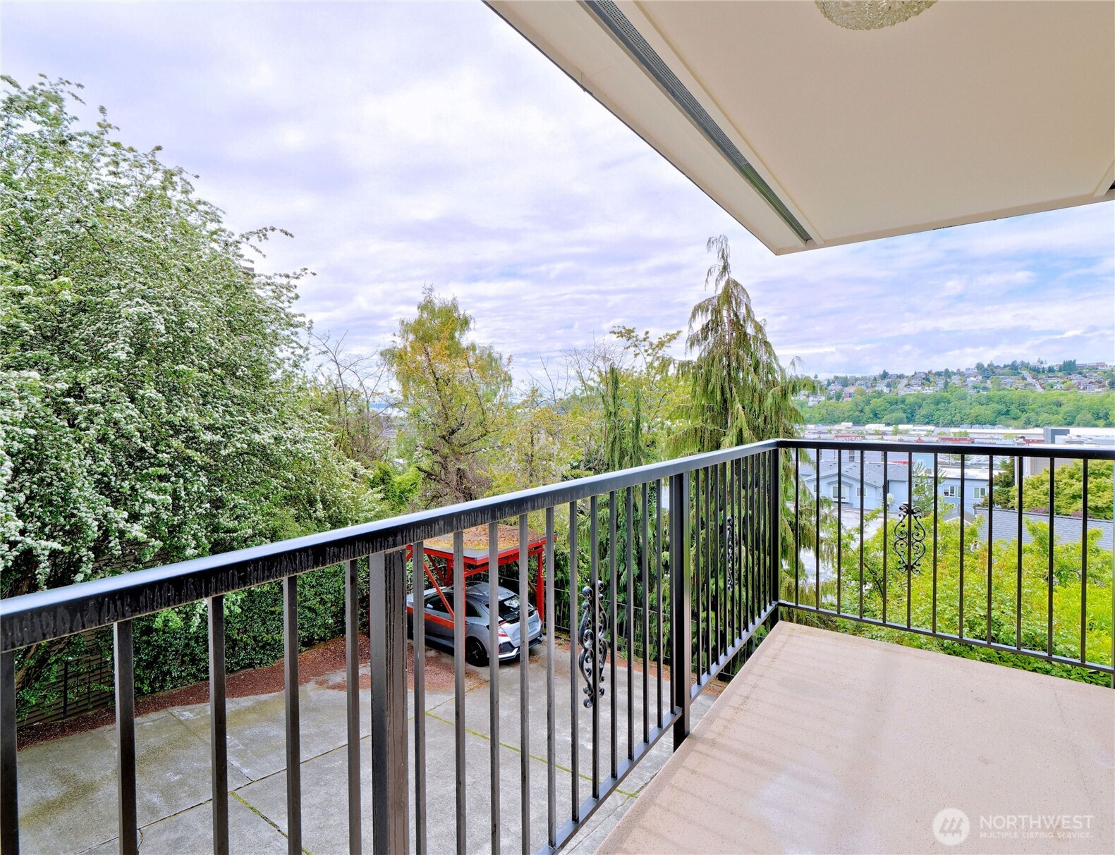 2219 13th Avenue W Unit: 1