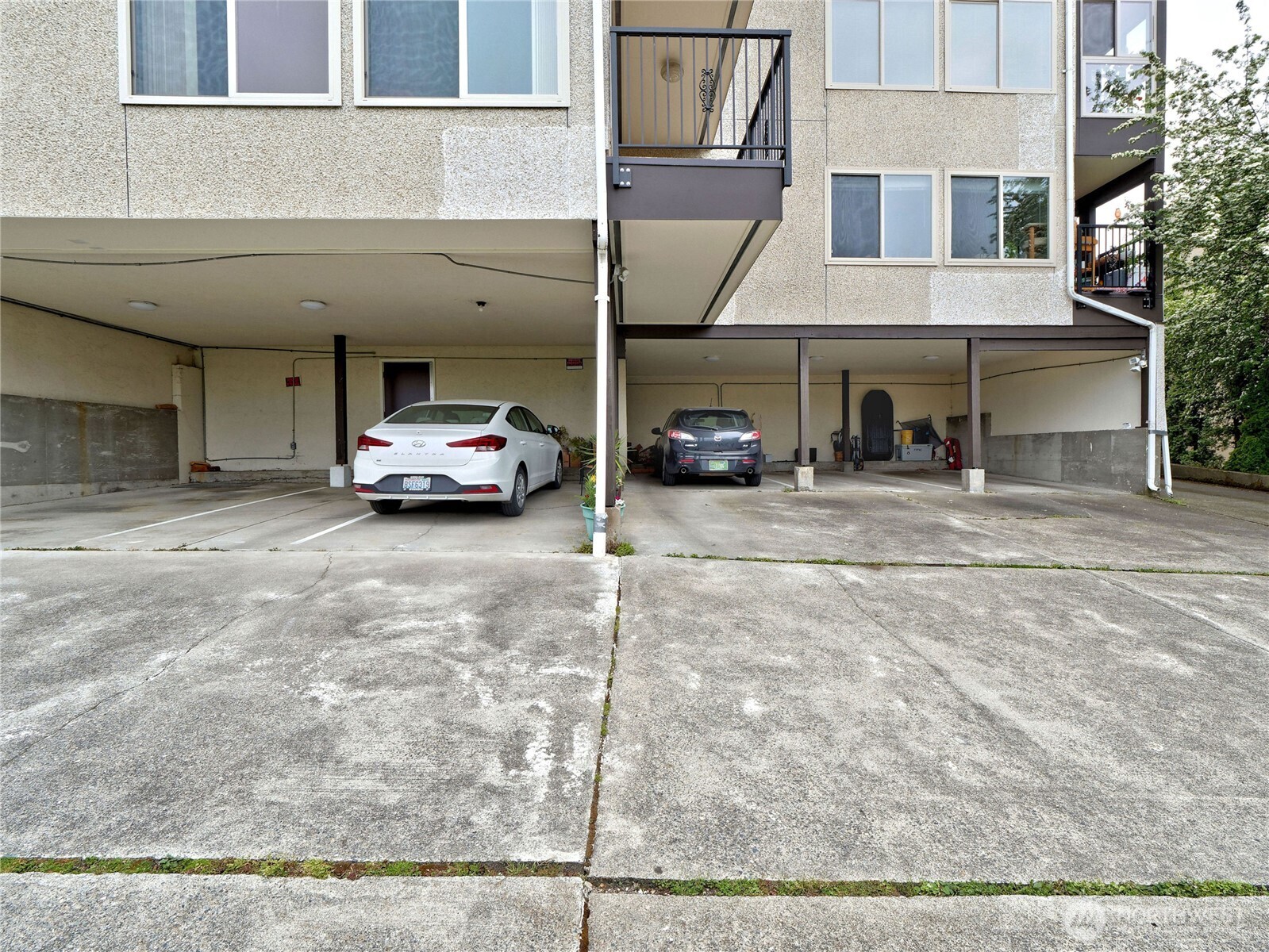 2219 13th Avenue W Unit: 1