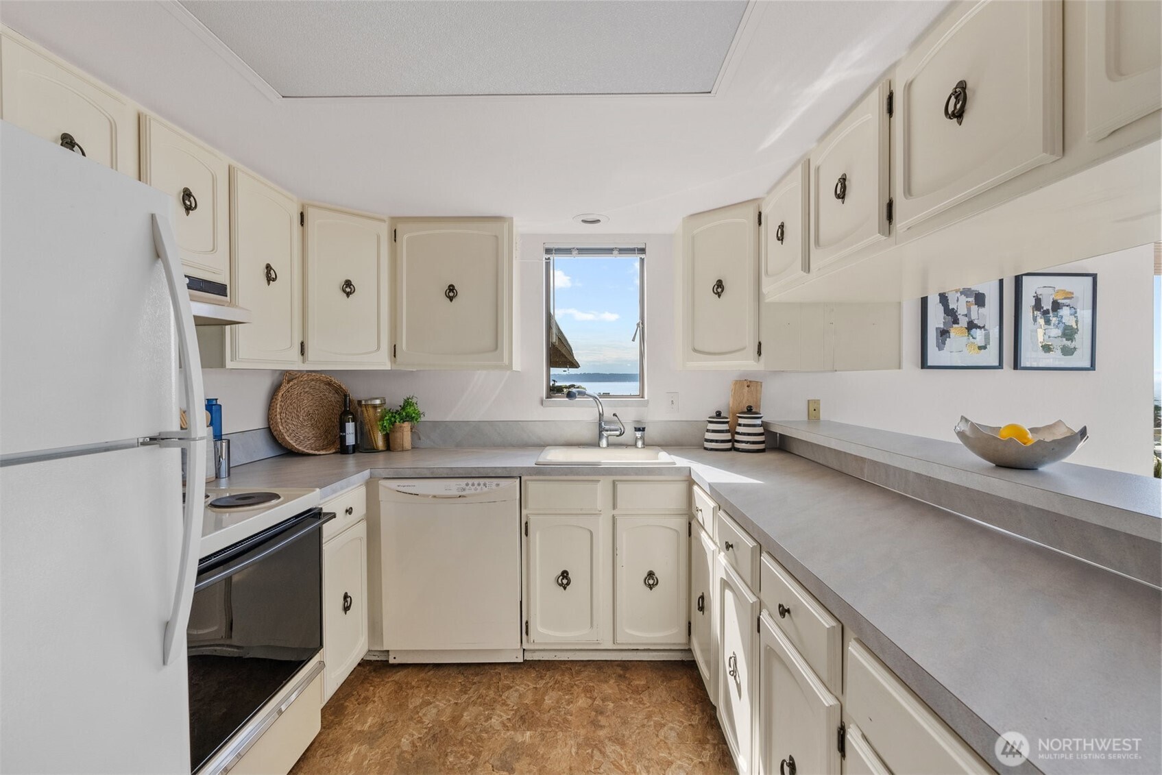 655 Main Street Unit: 304