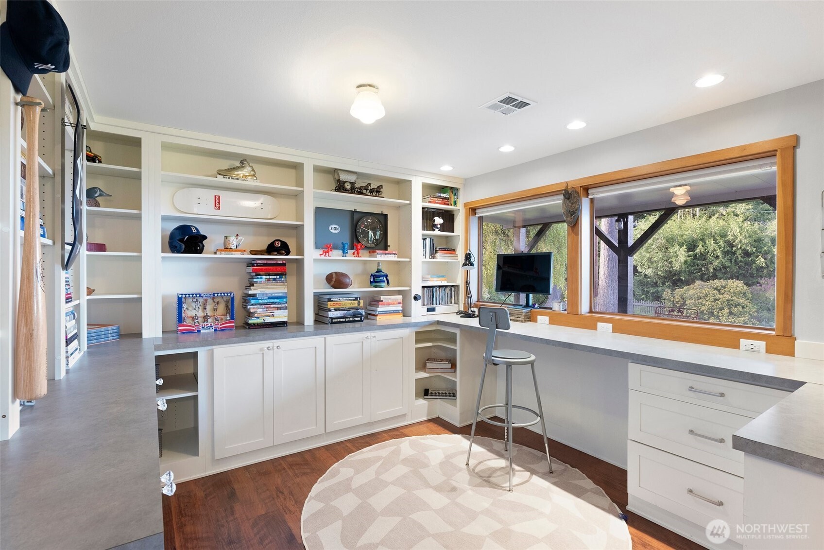 10301 NE Lafayette Avenue